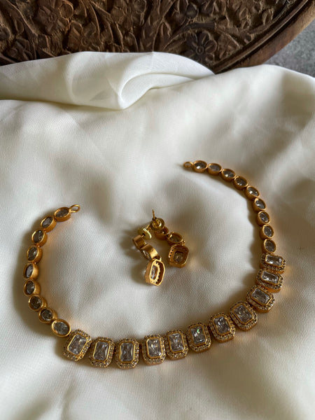 Kemp necklace with ad stone details(4 Colors)