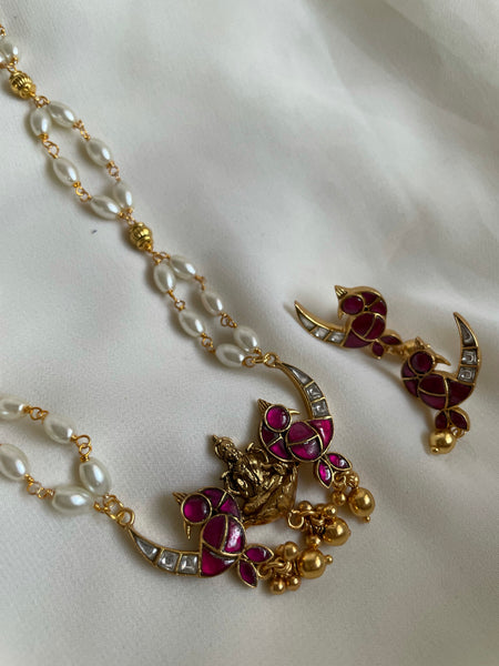 Kundan bird Lakshmi pendant in maala with studs