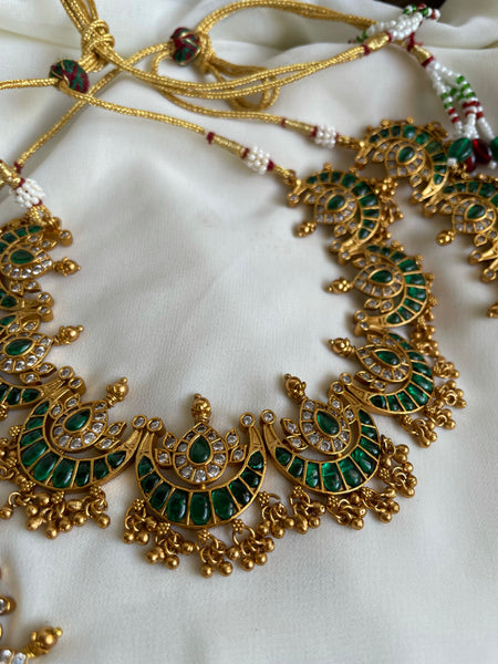 Kemp emerald chaand necklace with studs