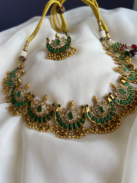 Kemp emerald chaand necklace with studs