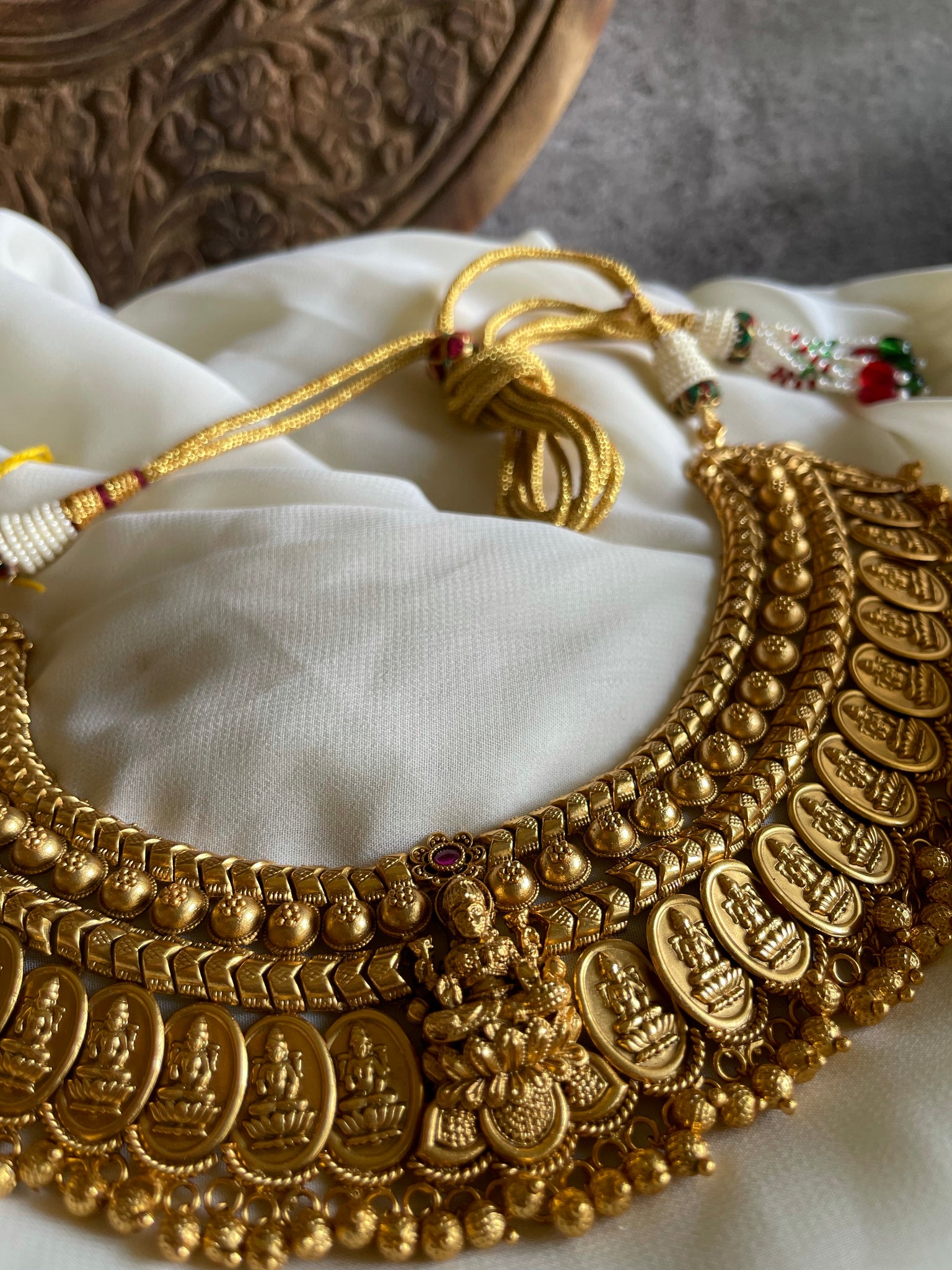 Bridal full neck Lakshmi necklace with Jhumkas