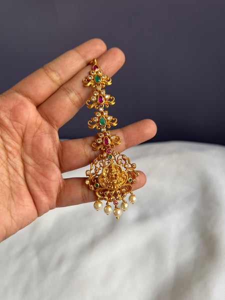 Lakshmi matte nethi chutti
