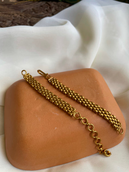 Matte necklace extension