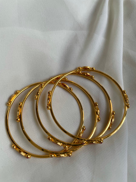 Oval ruby elegant bangles set of 4