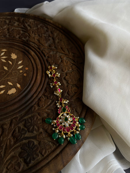 Kundan flower green bead tika