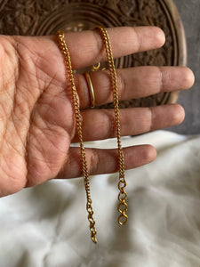 Antique golden single layer earring chain