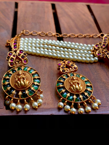 Pearl Lakshmy choker set