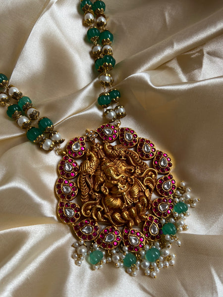 Oversized Ganesha pendant Haram