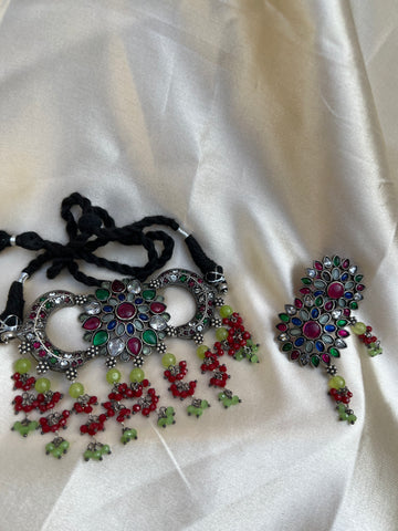 Stone flower choker with bead work and studs