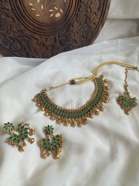 Kemp necklace with Chaandbalis and tika