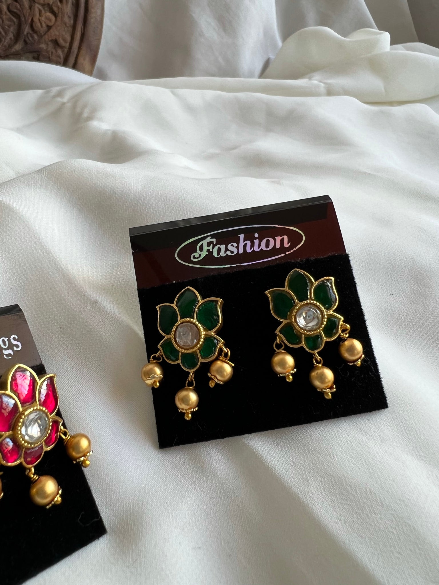 Kundan lotus drops
