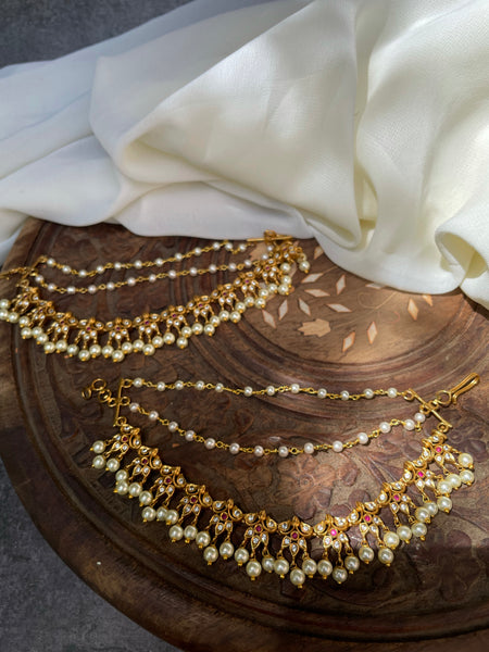 Flower mattal with Pearl strings