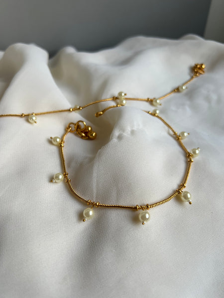Big pearls anklets