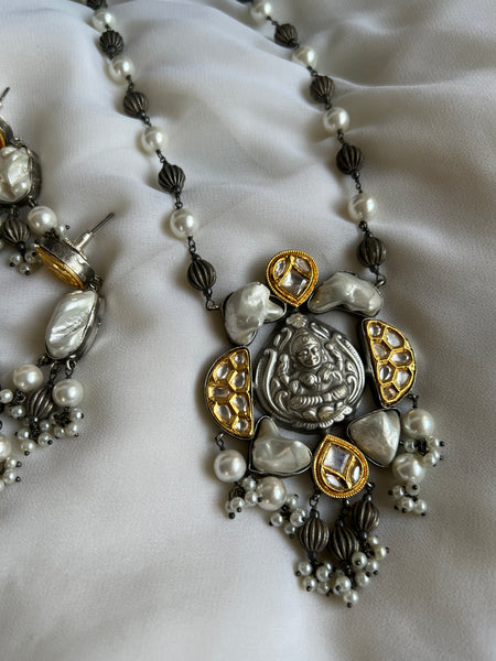 Mother of pearls Lakshmi oxidised maala with earrings