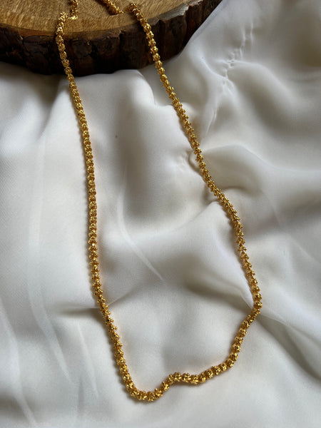 Gold like pendant/thaali chain