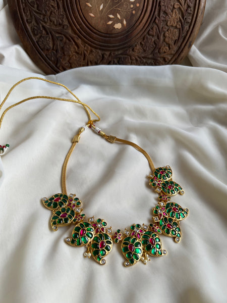 Emerald manga necklace