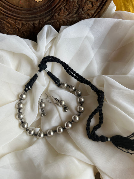 Silver ball necklace with hook earrings