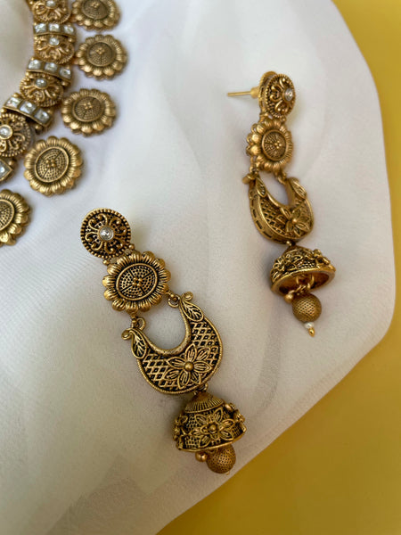Antique Kundan necklace with Jhumkas