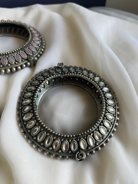 Heavy stone studded kada