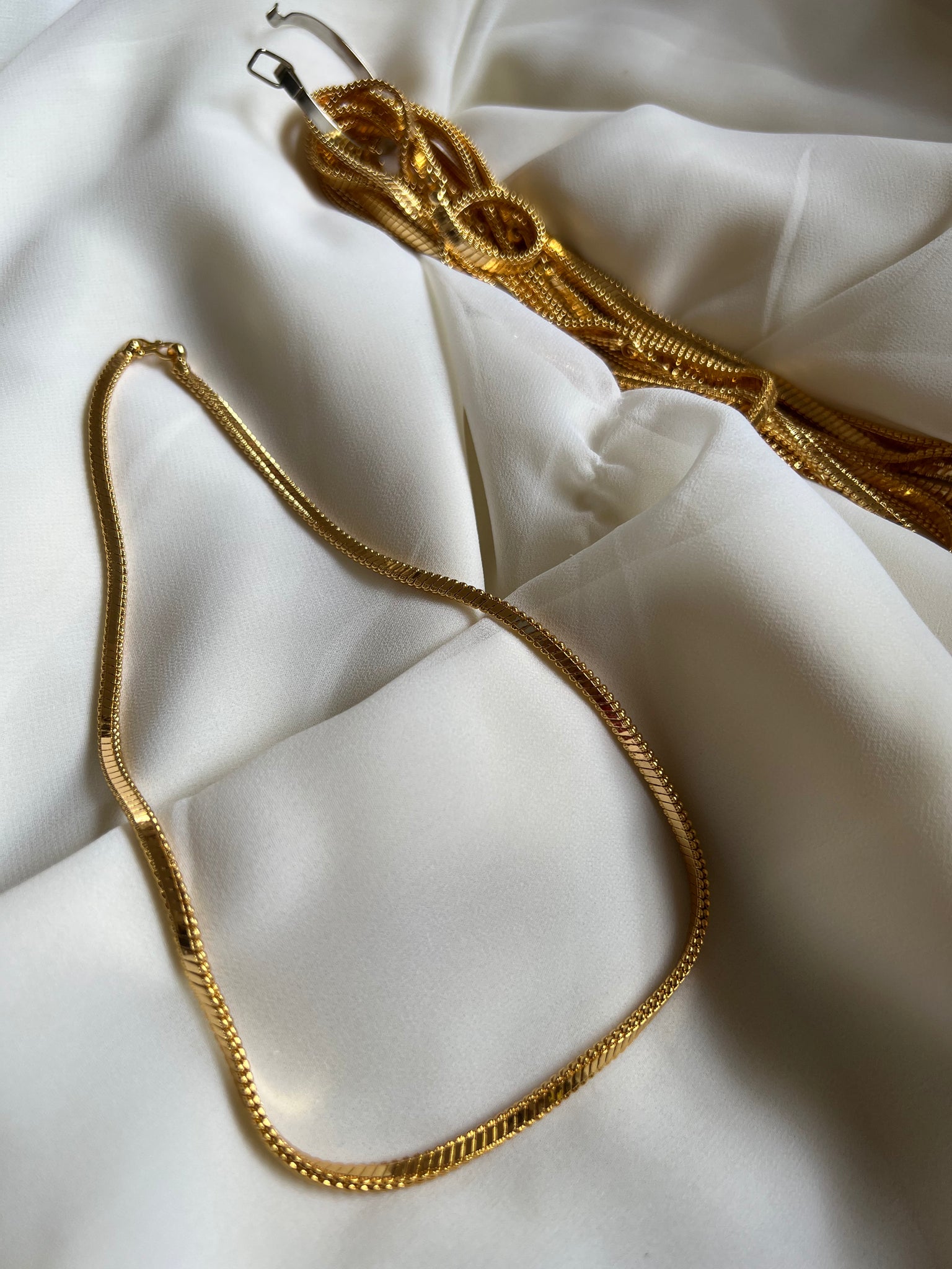Gold like chain for pendant /thaali