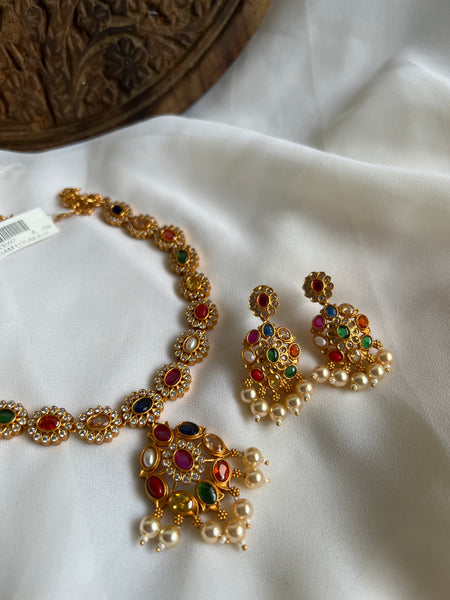 Kemp stone necklace with pendant with earrings