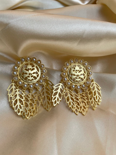 Matte cutwork leaf earrings