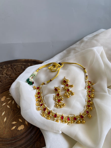 Kid friendly Kundan tear drop necklace with earrings