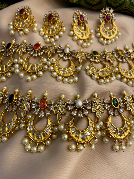 Navarathna chaand necklace