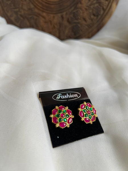 Big Kundan studs